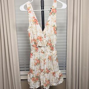 American Eagle Cream Floral Smocked Waist Romper Size Small